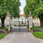 Rekreacni Na Jizni Morave Feriehus